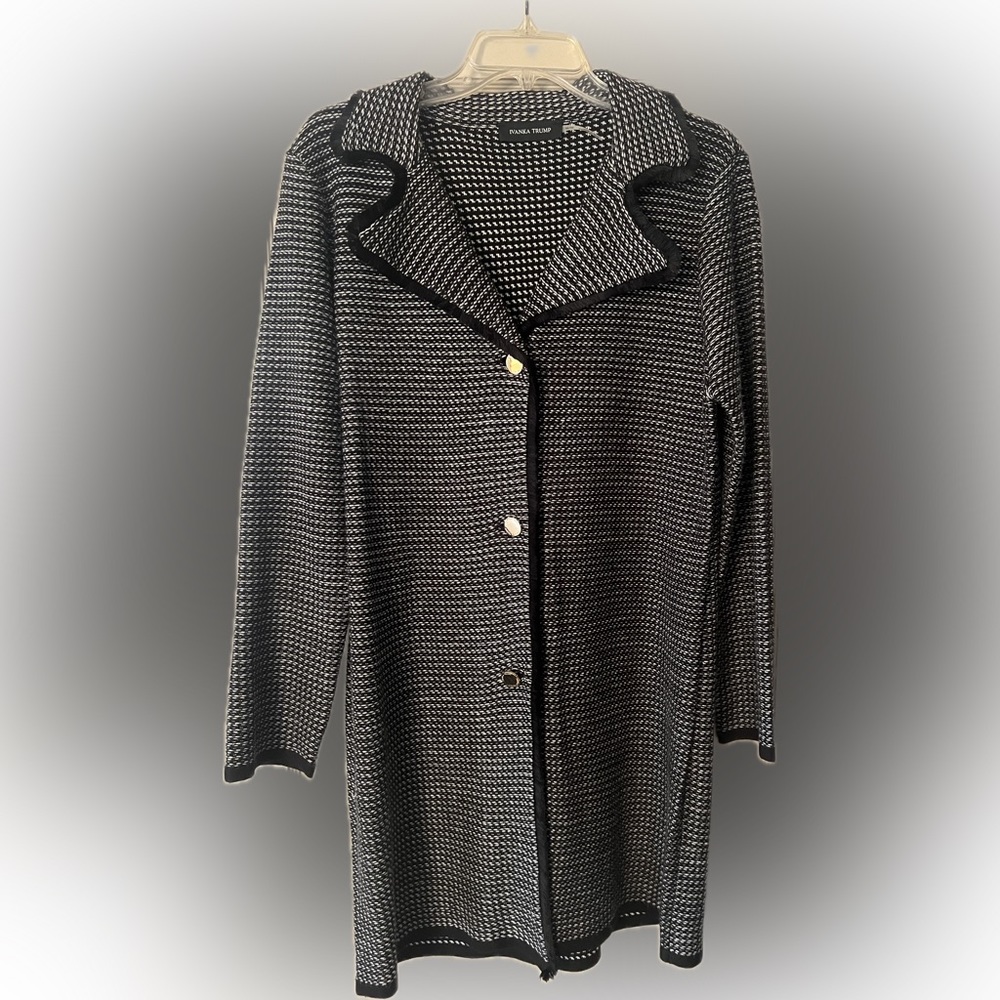 Ivanka Trump size medium